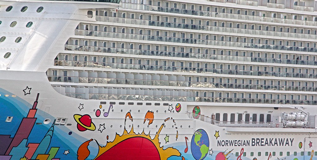 Norwegian Breakaway Source: Flickr@JEANDELATETE