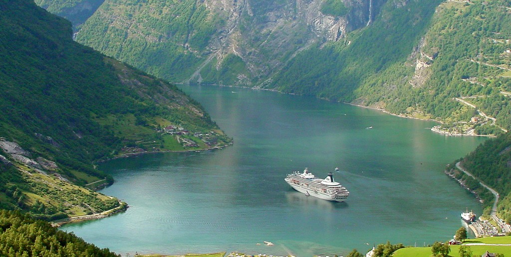 Royal Princess at Source Flickr@Travelling Otter