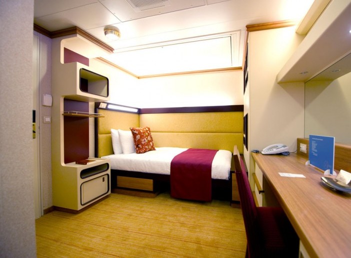 solo cruise cabin