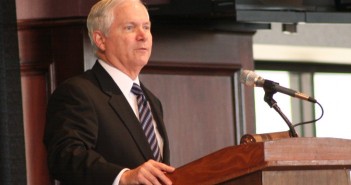 Dr Robert Gates 2 - Ed Schipul