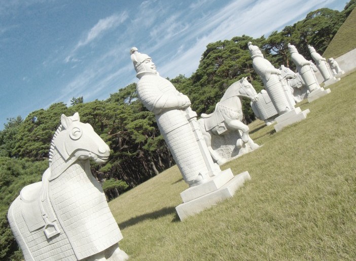 Tomb of King Tongmyong, Pyongyang, North Korea