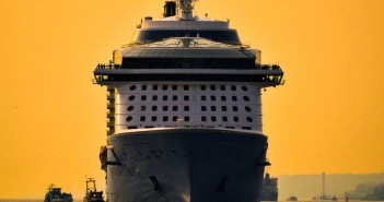 cruise ship holiday